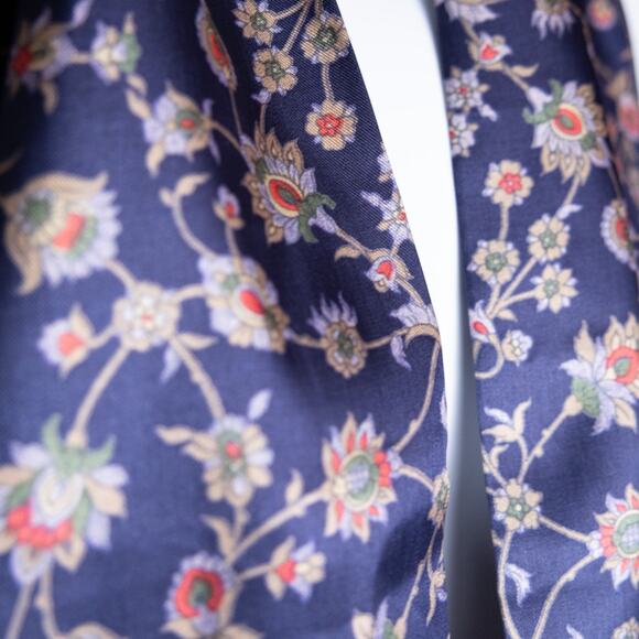 Sunkyung Sa Blue Vintage Satin Rectangle Womens Scarf - Picture 5 of 8